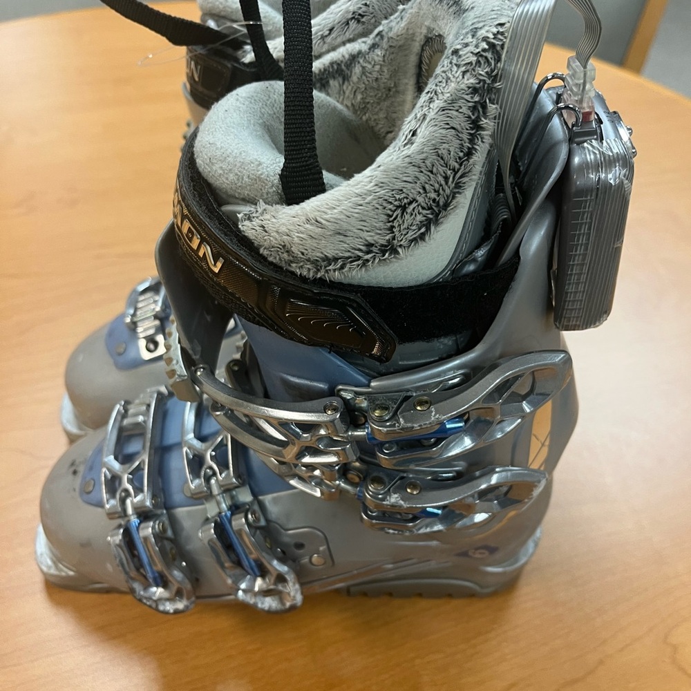 Salomon Irony 6 Women's Downhill Ski Boots 23.0 US 5.5 🎿 W/ Thermic Boot Heaters